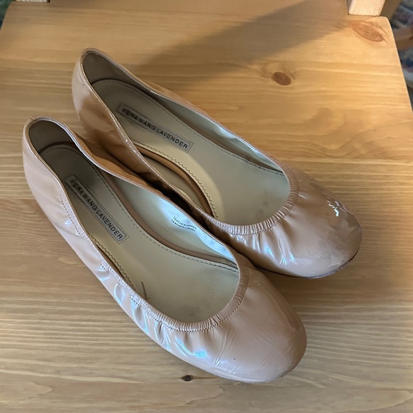 Vera Wang Lavender Label Shoes - Vera Wang Lavender Label Tan Flats
